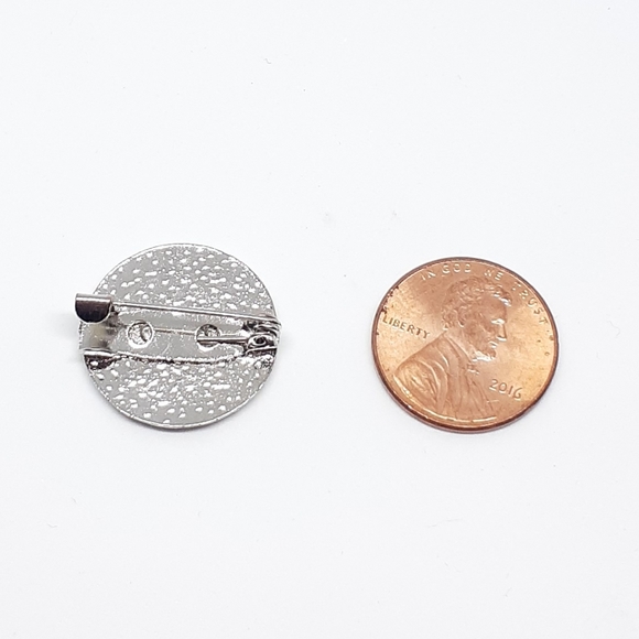 Mario coin enamel pin brooch - Picture 2 of 2